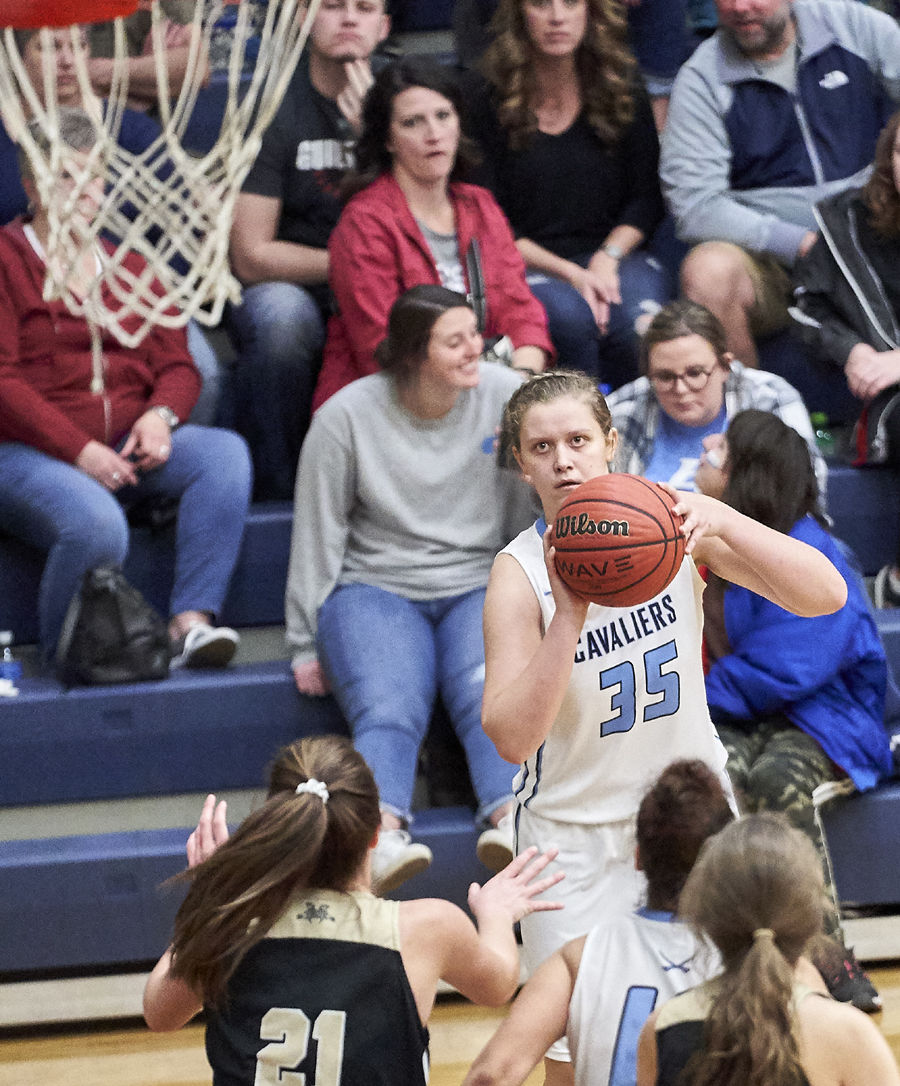 spl0210 Draughn-EB basketball 2.jpg